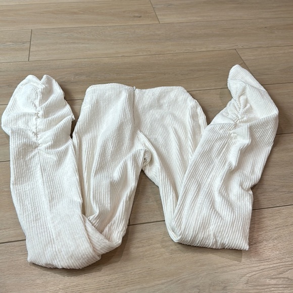 Danielle Guizio GUIZIO Off-White Corduroy Ruched Leggings - Picture 3 of 5